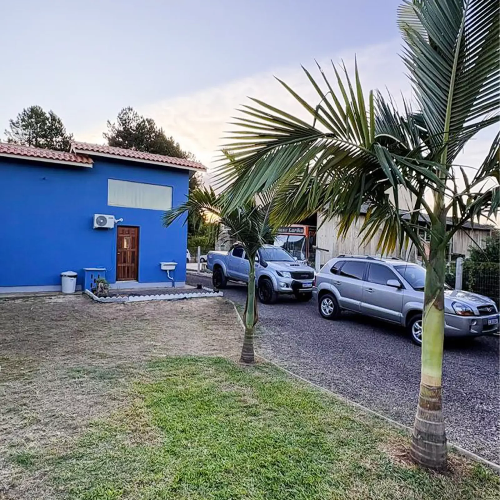 Terreno amplo com espaço para construção
