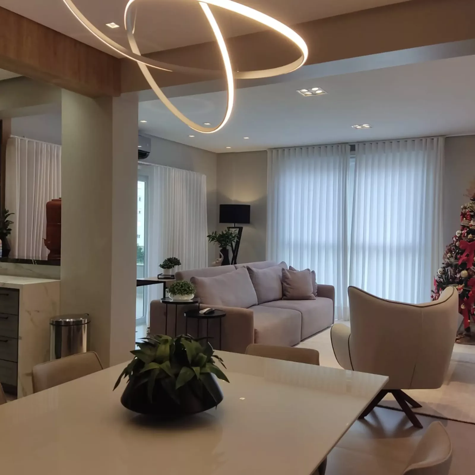 Sala de estar e jantar