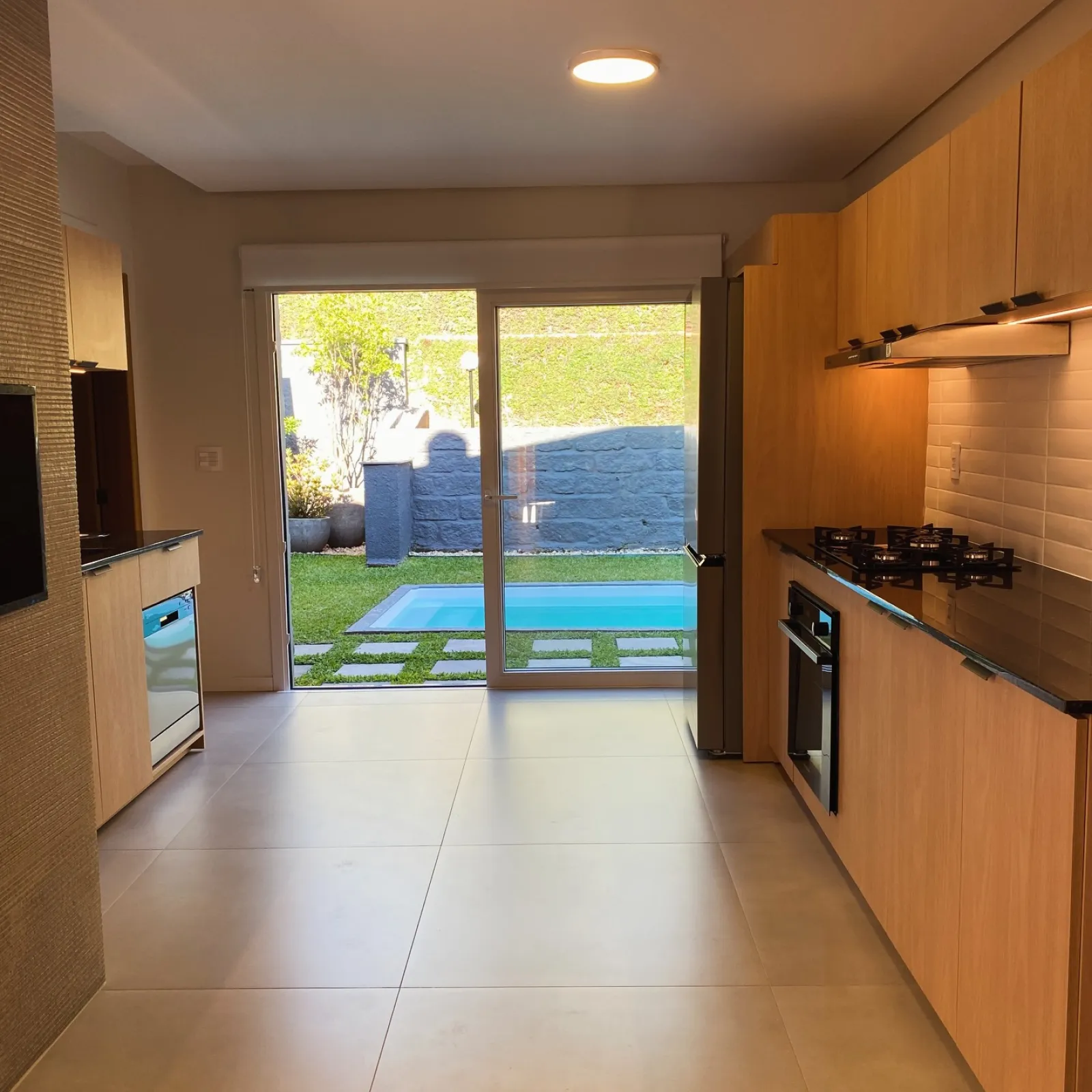 linda cozinha mobiliada