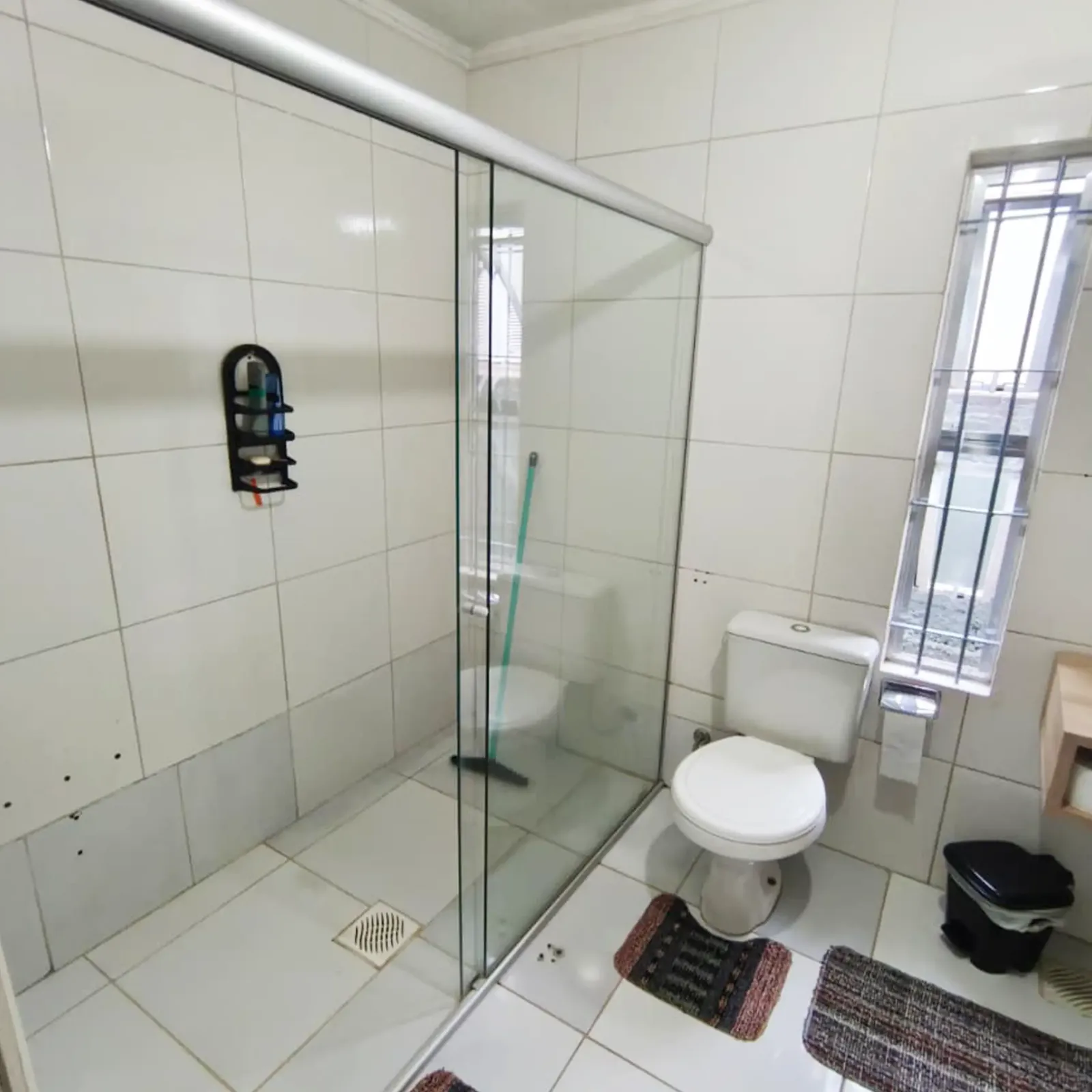 Banheiro social amplo 2