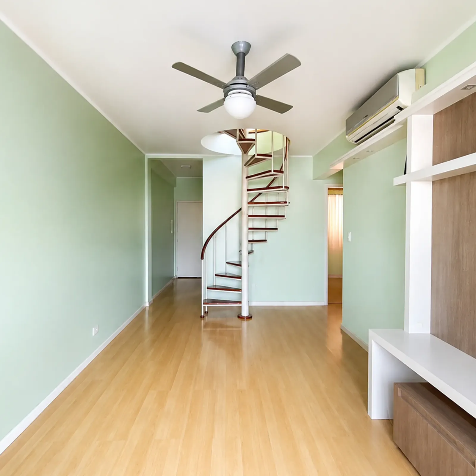 sala de estar com ar-condicionado